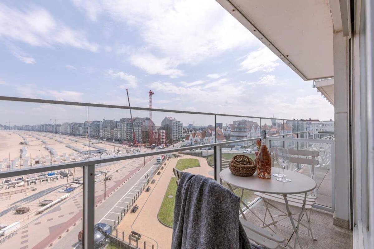 Stunning Studio With Sea-View And Terrace Lejlighed Knokke-Heist Eksteriør billede